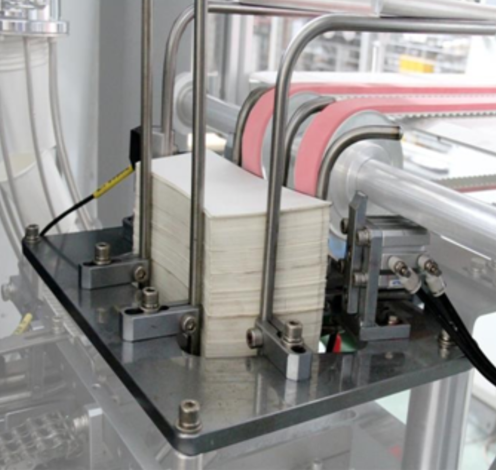 картинка Машина для производства бумажных стаканов от G2R